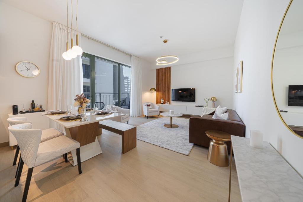 هتل 2 بدرووم آپارتمان بای د بیچ ات پورت دی لا مر-دبی - 2 Bedroom Apartment by the beach at Port De La Mer-Dubai