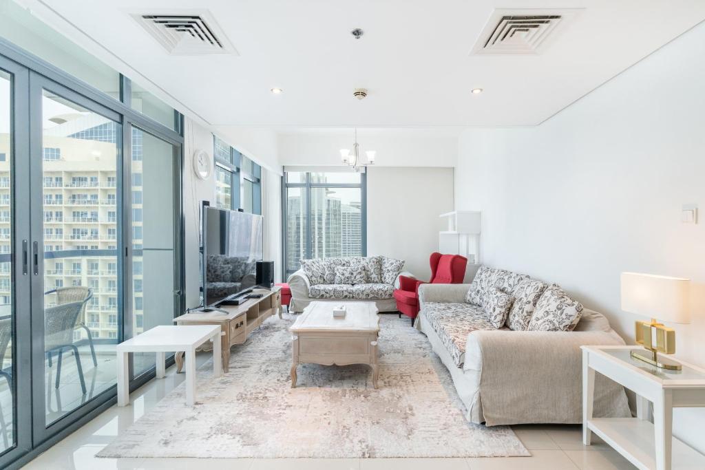 هتل لیک‌ساید رزدنس - 2BR آپارتمان - آل‌سآپ و آل‌سآپ - Lakeside Residence - 2BR Apartment - Allsopp&Allsopp
