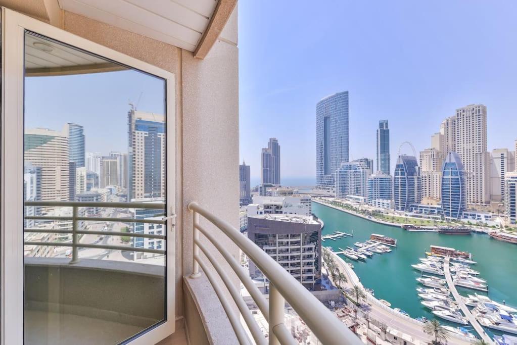 هتل ذه بست ویو فور مارینا! - The best view for Marina!