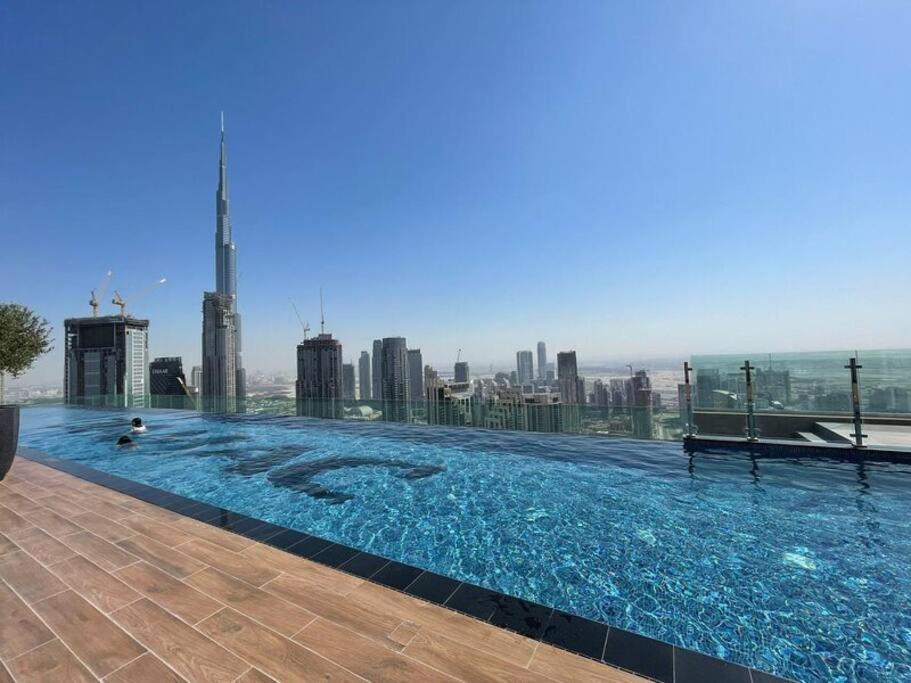 استون تری - پارامونت تاور هتل اند رزییدنسز 2 بی آر - آمیزینگ ویو - StoneTree - Paramount Tower Hotel&Residences 2 BR - Amazing View