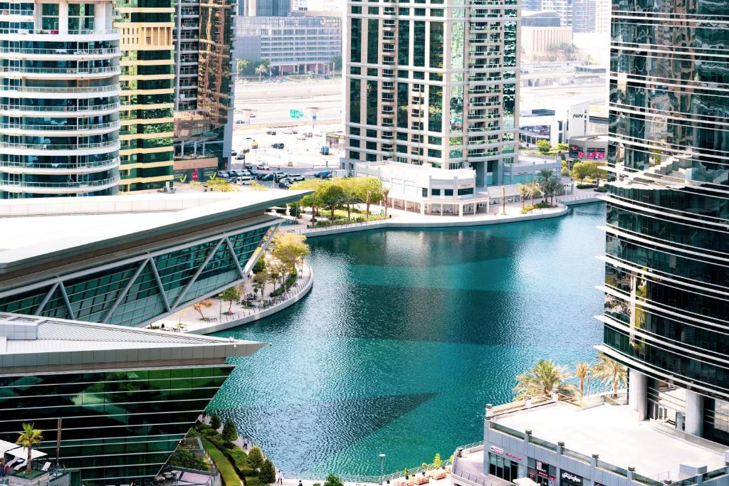 هتل سونگز آو د لیک بای لاگوم - بونینگتون آپارتمان جمیرا لیک تاورز - Songs of the Lake by Lagom - Bonnington Apartment Jumeirah Lake Towers,
