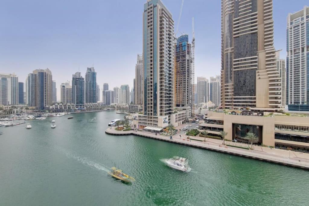 هتل کایان تاور، دبی مارینا - وکیشنر - Cayan Tower, Dubai Marina - Vacationer
