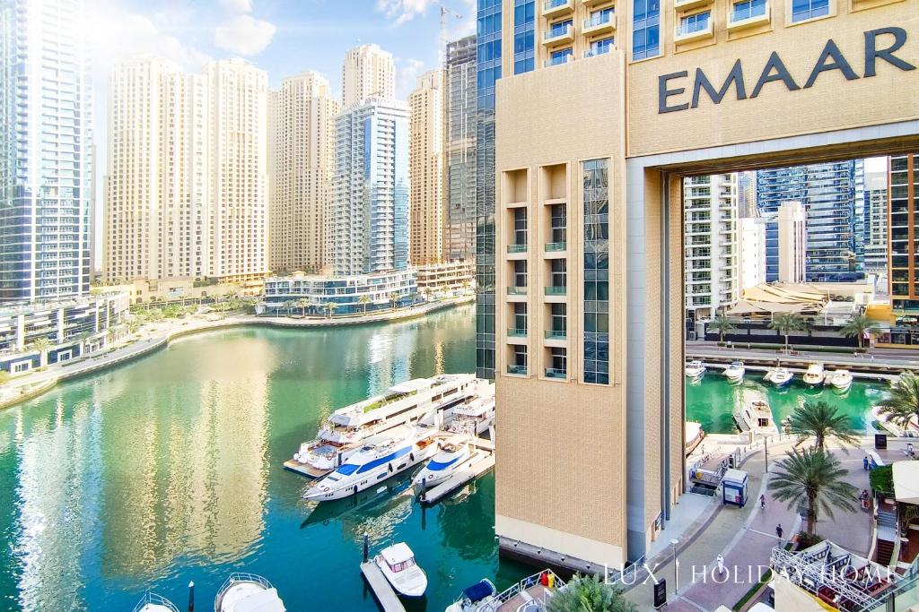 هتل لاکس ذه جی‌دبلیو مارینا سوئیت - LUX The JW Marina Suite