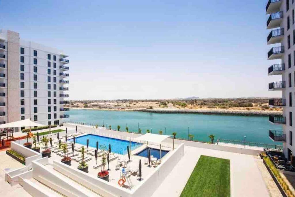 هتل لاولی 2-بدرووم آپارتمان - Lovely 2-bedroom apartment