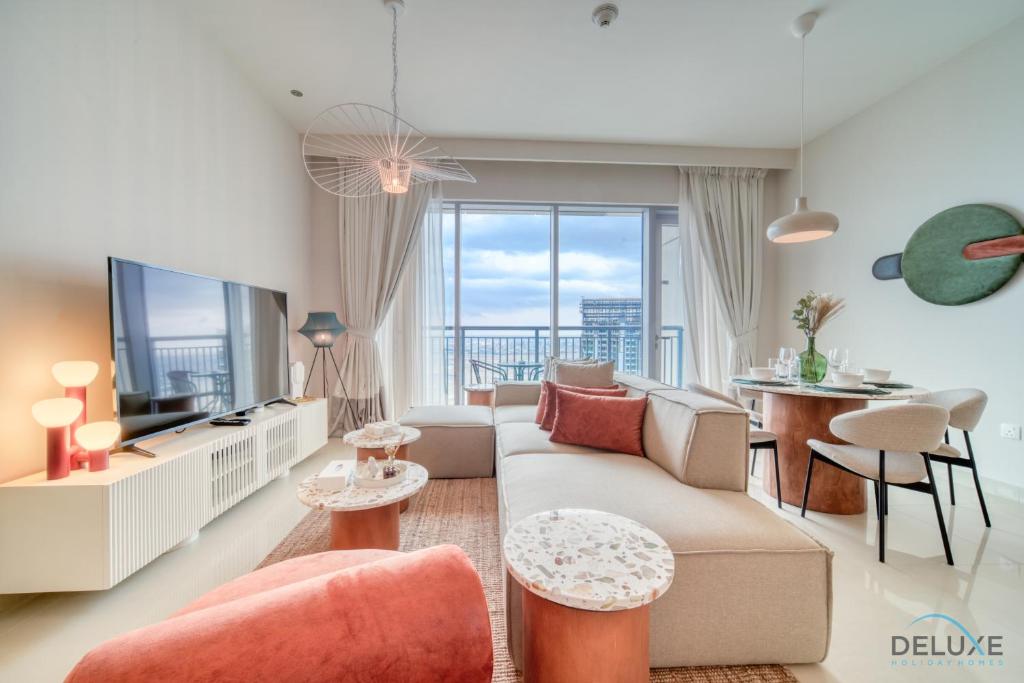 هتل دیستینگویشت 2BR ات هاربر ویوز تاور 1 بای دلاکس هالیدی هومز - Distinguished 2BR at Harbour Views Tower 1 by Deluxe Holiday Homes