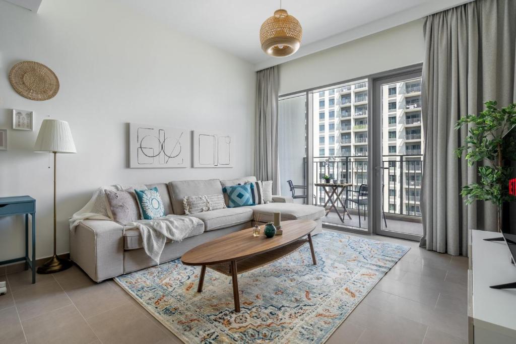 هتل گست ردی - چیک اکسنتس این دبی هیلز - GuestReady - Chic accents in Dubai Hills