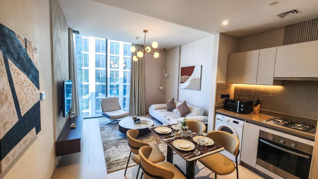 هتل استی بای لاتینم لکشری 1BR هالی‌دی هوم سی‌وی A2210 نیار برج خلیفه - STAY BY LATINEM Luxury 1BR Holiday Home CV A2210 near Burj Khalifa