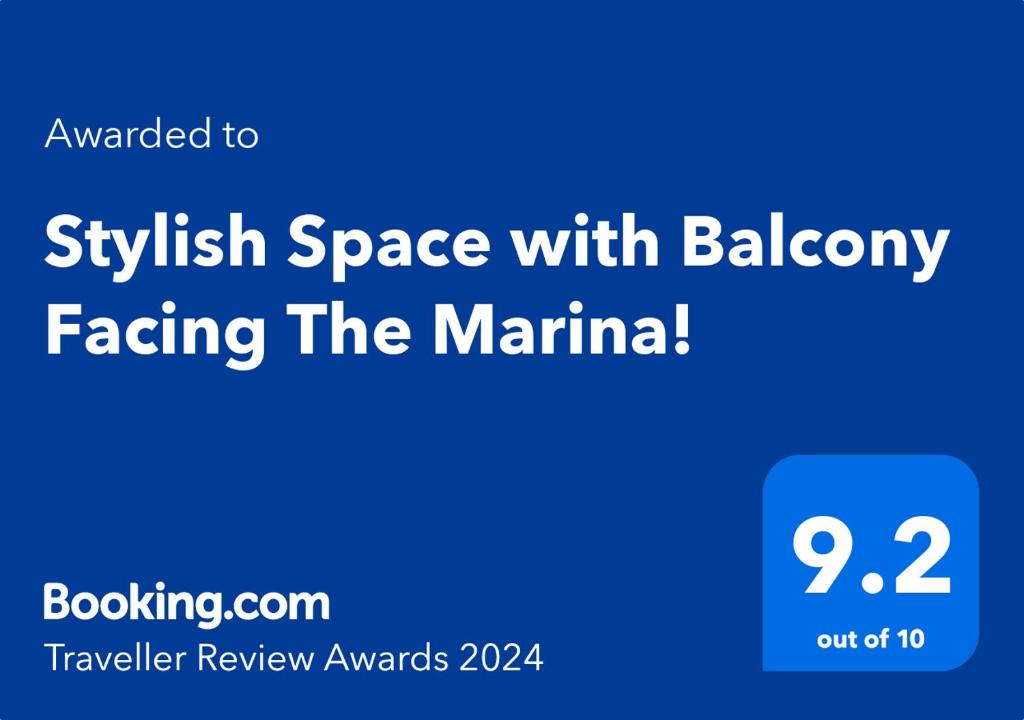 هتل استایلش اسپیس ویت بالکونی فیسینگ د مارینا! - Stylish Space with Balcony Facing The Marina!
