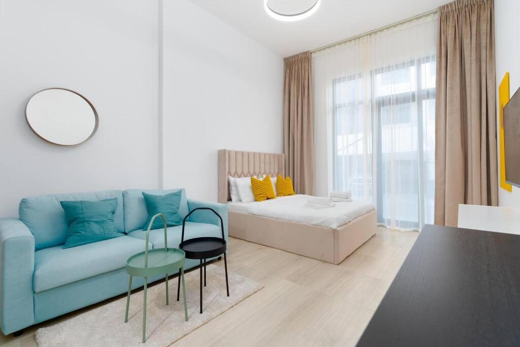 هتل نایس اند کازی استودیو الیزی 2 این جی وی سی - دبی - Nice and cozy Studio Elysée 2 in JVC - Dubai