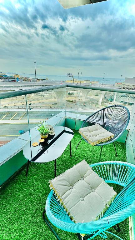 هتل استایلیش 1 بی‌آر ویت سی ویو - سان ست ویو - Stylish 1 BR with sea view - Sunset view