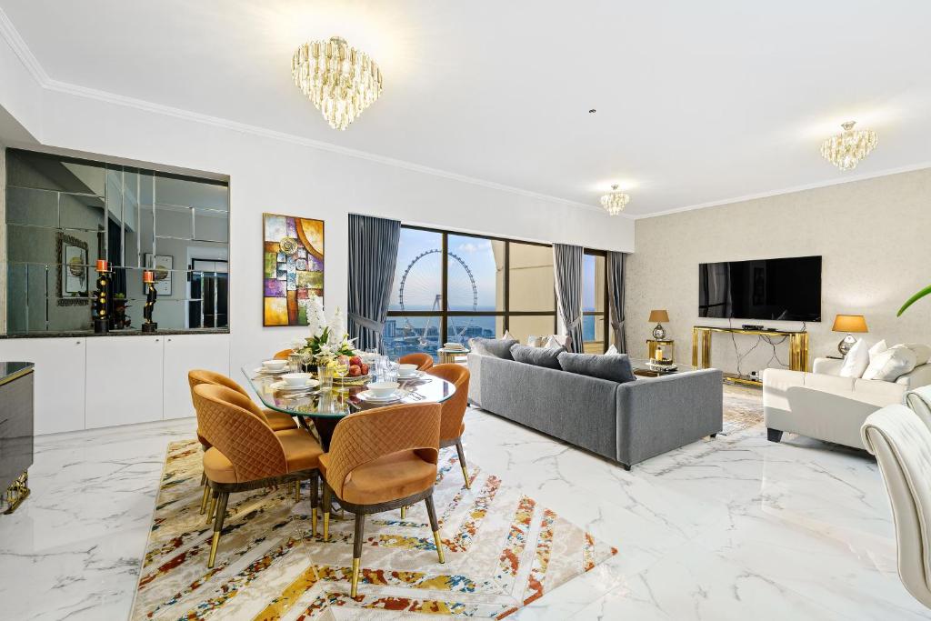 هتل اکسکیویزیت 3BR + کیدز روم این جی‌بی‌آر و/ آین دبی ویو - Exquisite 3BR + kids room in JBR w/ Ain Dubai view