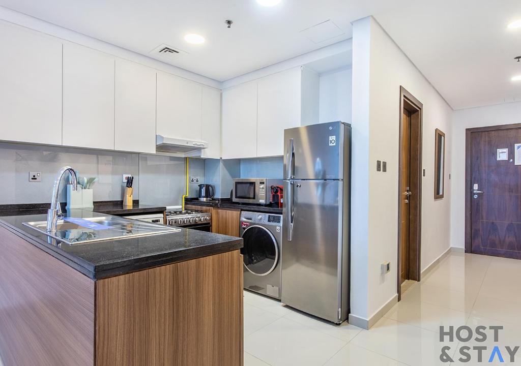 هتل هست اند استی - ارکید ای داماک هیلز - Host and Stay - Orchid A Damac Hills
