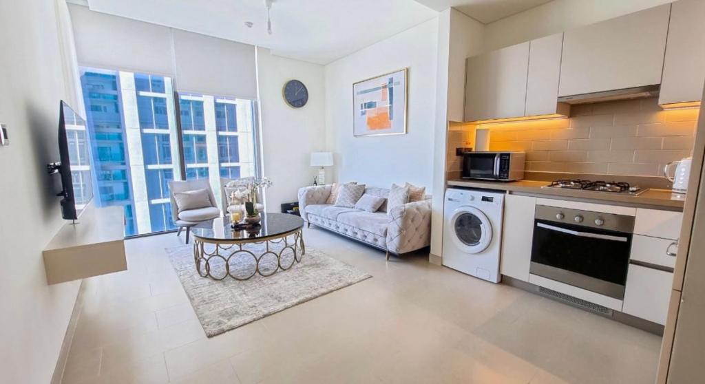 هتل استی امیزینگ 1BR صبها کریک ویستا - STAY Amazing 1BR Sobha Creek Vistas