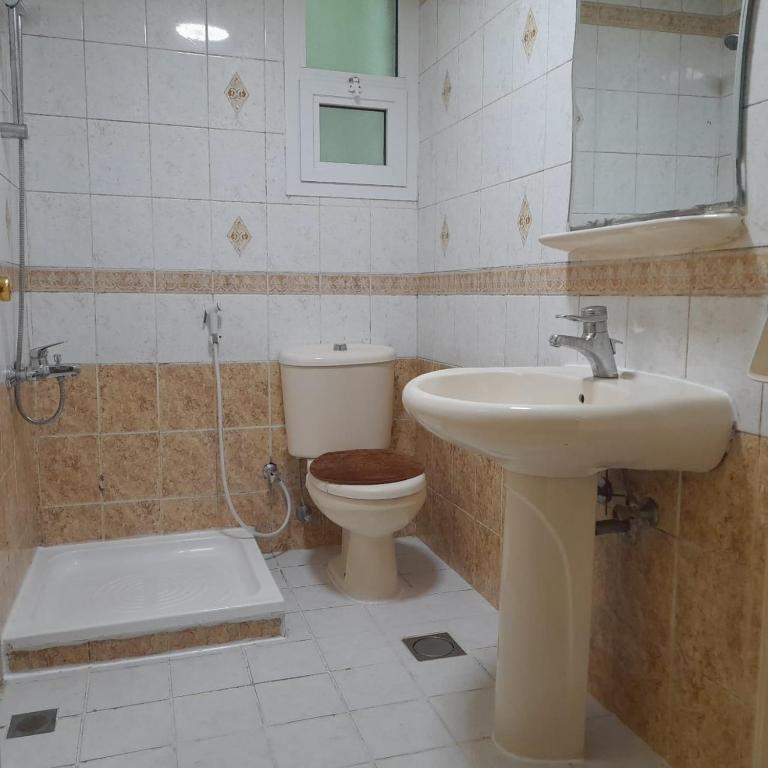 هتل ا هوم اوی فروم هوم - A Home Away From Home