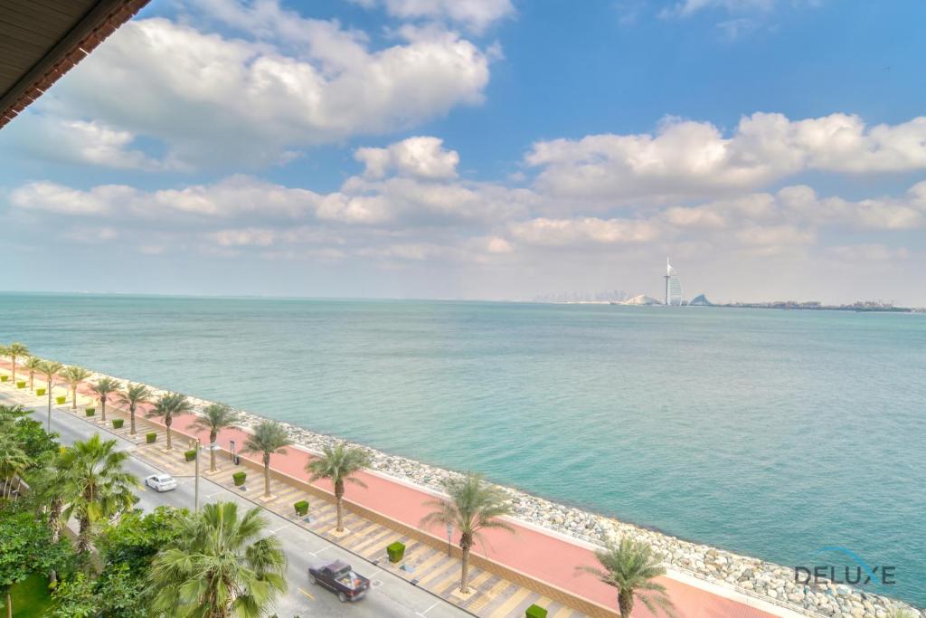 هتل ایمکولیت 1BR اَت رویال امواج رزیدنسز نورت پالم جمیرا بای دلاکس هالیدی هومز - Immaculate 1BR atRoyal Amwaj Residences North Palm Jumeirah by Deluxe Holiday Homes