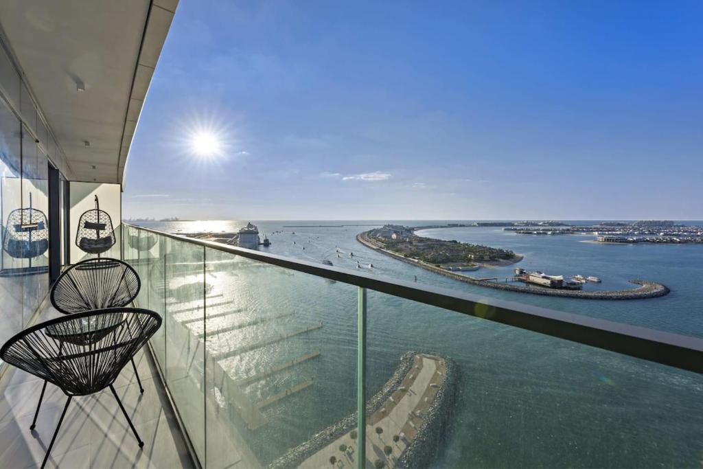 هتل سیلک هاوس برند نیو 2 بی دی آر این بیچ ویستا - Silkhaus brand new 2BDR in Beach Vista