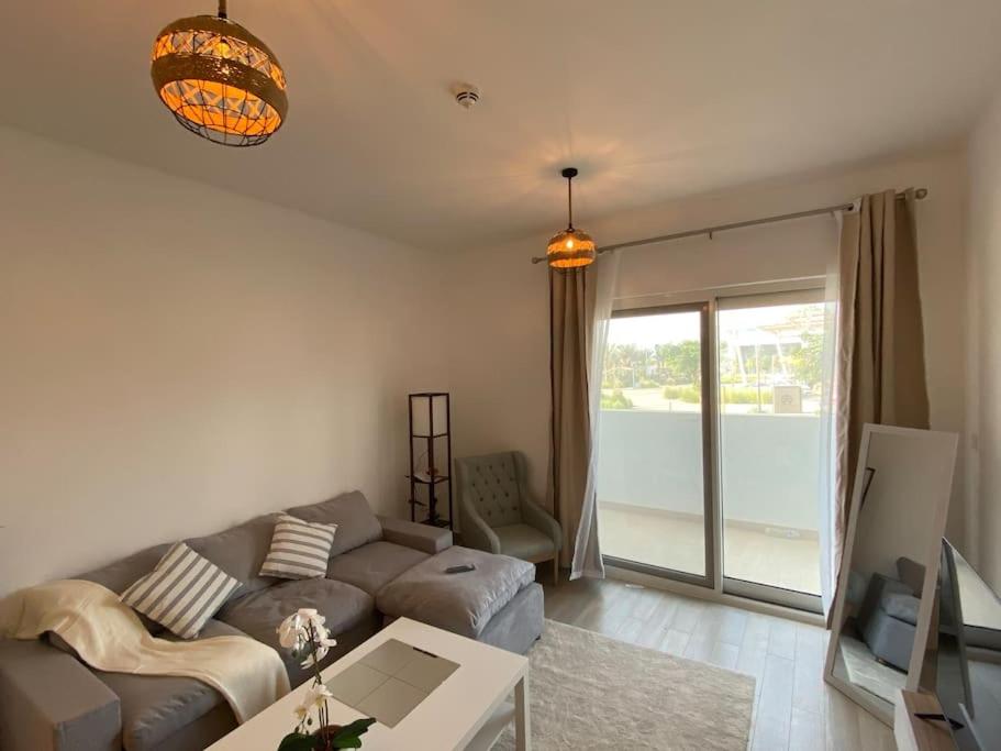 هتل هوم لایک مدرن 1 بدم روم آپارتمان سی ورلد ویو - Home-like modern 1 bedroom apartment SeaWorld view