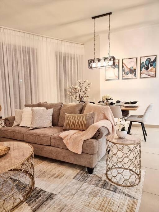هتل اسپکتاکولار داونتاون آپارتمان تی1-۳۴ - Spectacular Downtown Apartment T1-34