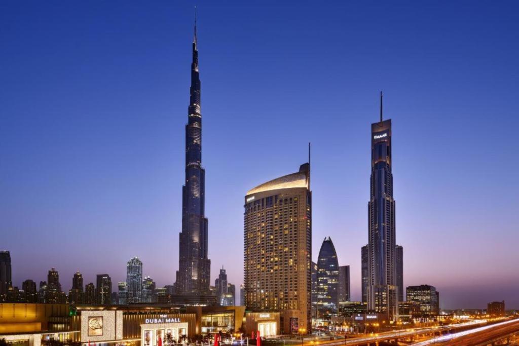 هتل دبی مال هایست فلور ویت برج خلیفه ویو ایمار فشن اونیو ریزیدنس - فورمرلی آدرس دبی مال - Dubai Mall Highest Floor With Burj Khalifa View Emaar Fashion Avenue Residence - Formerly Address Dubai Mall