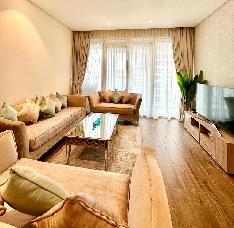 هتل لاکچری آپارتمنت ویت پارت لیک ویو Luxury Apartment with Part Lake View
