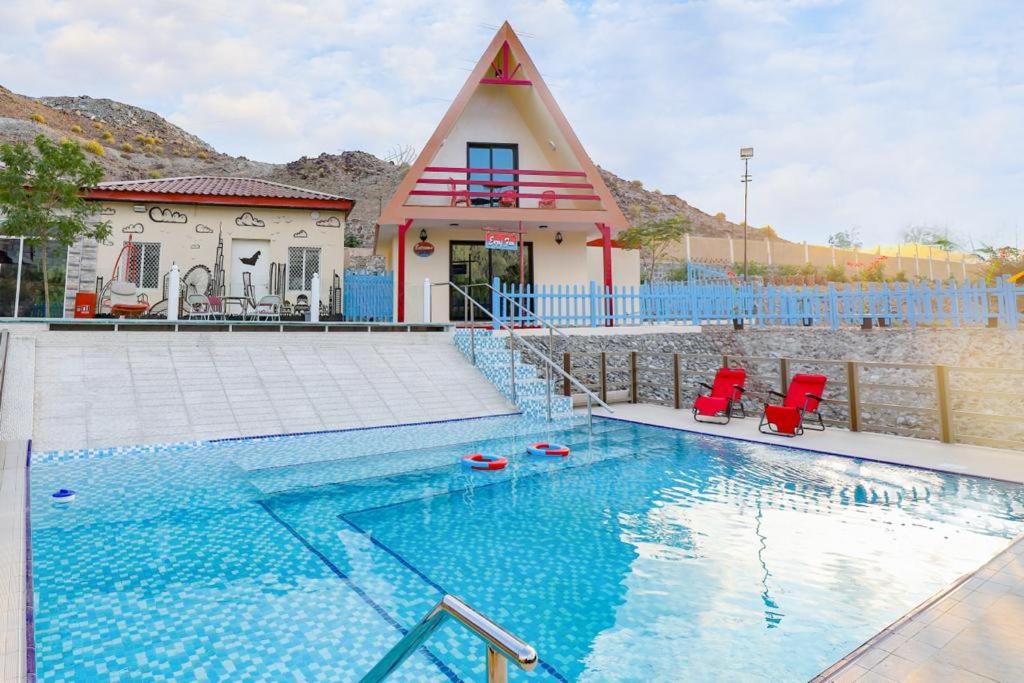 هتل Red_Hut_Resort (Chalet), Sharīyah (UAE) Deals