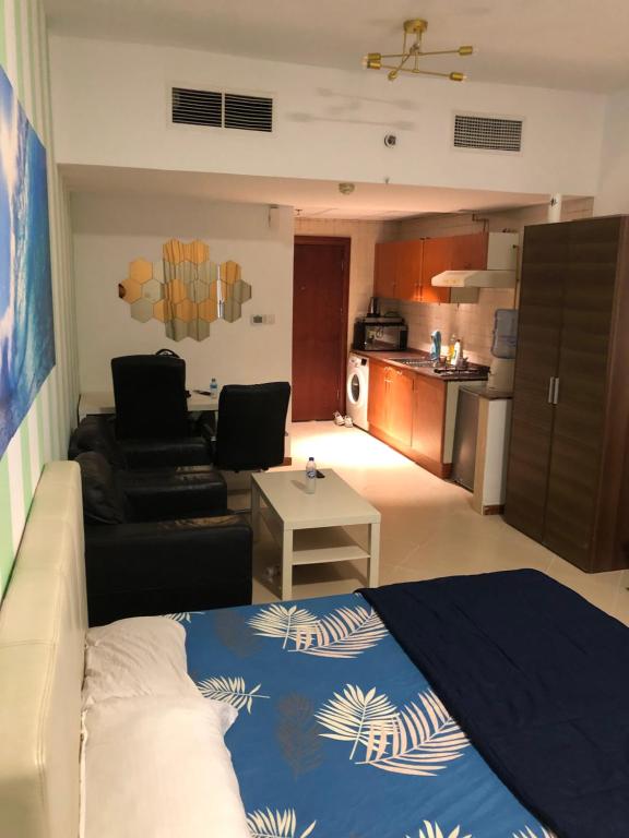 هتل ری لاکسینگ اند کُزی استودیو دبی مارینا - Relaxing and cosy studio Dubai marina