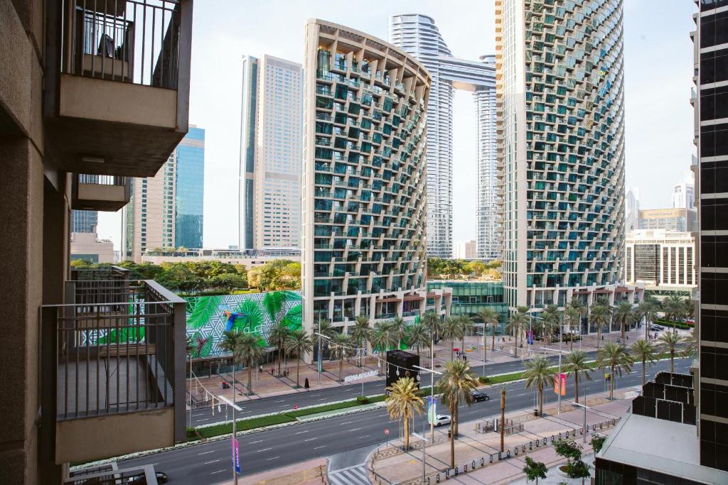 هتل لاکسری آپارتمان ات استندپوینت تاور بای امار - Luxury Apartment at Standpoint Tower by EMAAR