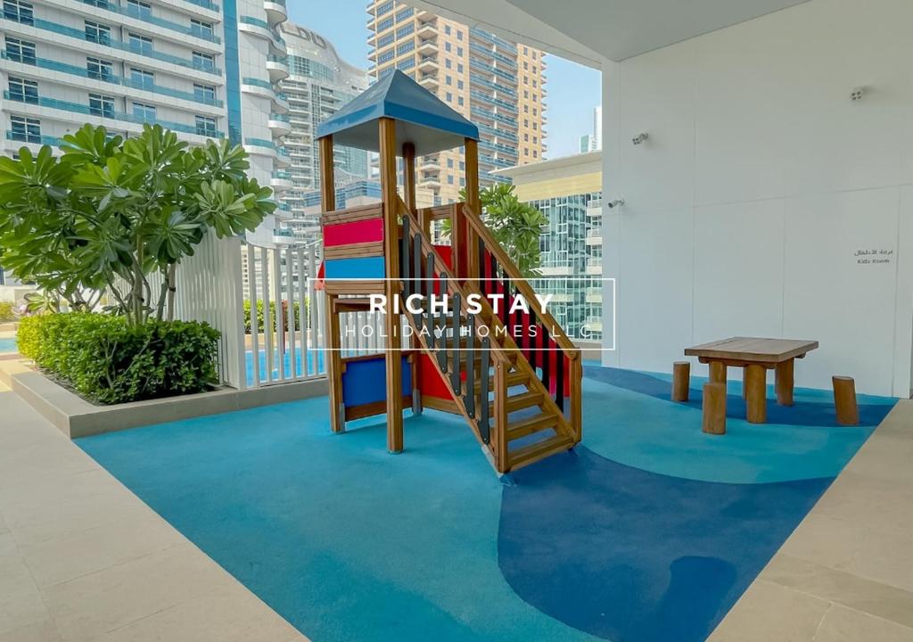 هتل لاگزوریس 2 بی آر این استلا ماریس، آین اند مارینا ویو - Luxurious 2BR in Stella Maris, Ain & Marina View