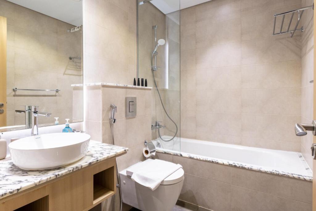 Vacay Lettings - Burj Khalifa View 3 bed at Paramount Midtown