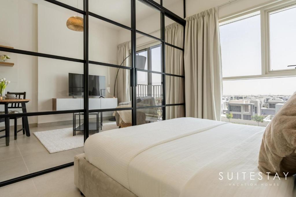 هتل شیک وان بد روم سوئیت وید کزینتریورز - Chic One Bedroom Suite with Cozy Interiors