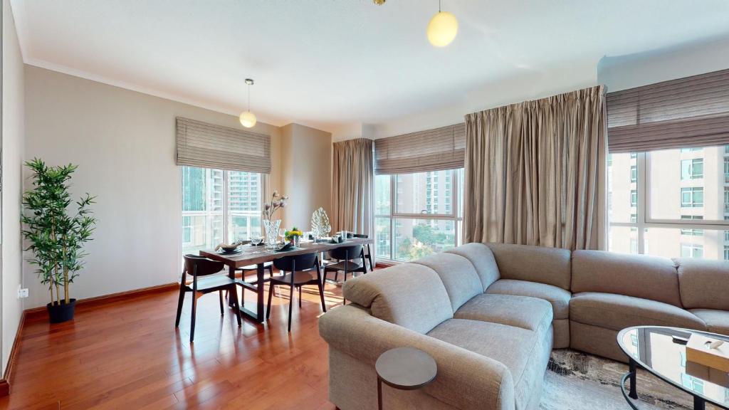هتل استایلش 2-بد اپت برج خلیفه اند فانتین ویوز - Stylish 2-Bed Apt Burj Khalifa and Fountain Views