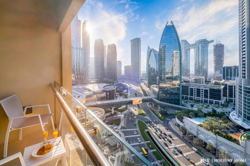 هتل لاکس ذی ایمر فشن اونیو سوئیت - LUX The EMAAR Fashion Avenue Suite