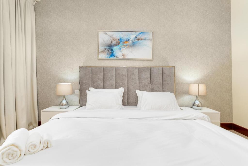 Palm Oasis Retreat in Palm 2BR Teal & Gray Elegance Palm Jumeriah- Private Beach & Fairmont Access