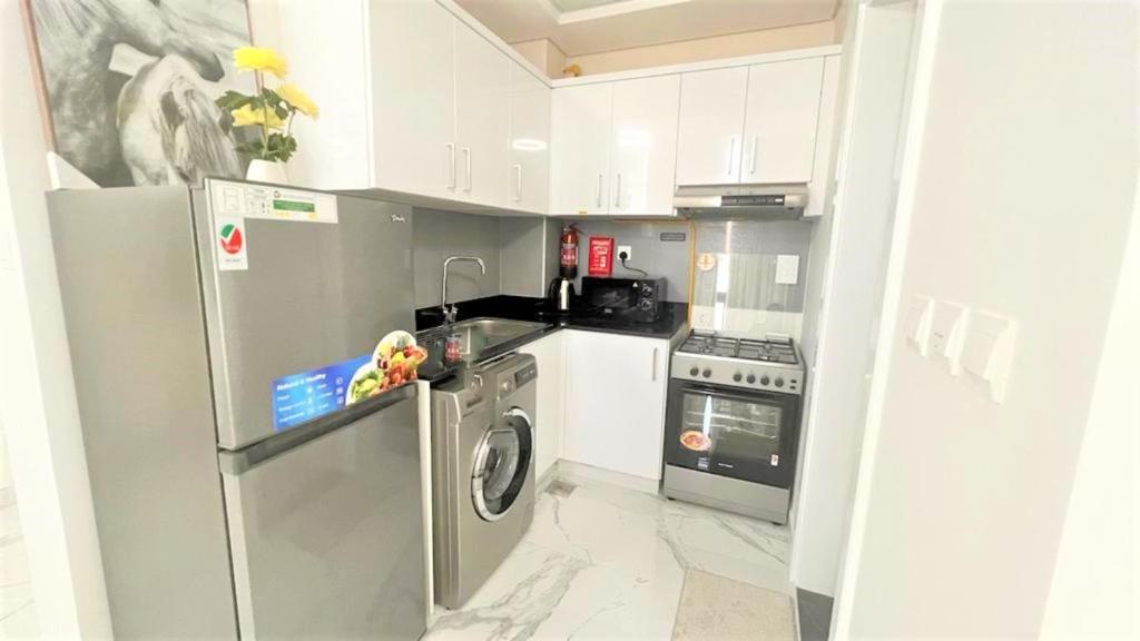 هتل اِمِیزینگ استِی این مَجان دُبی - Amazing stay in Majan Dubai