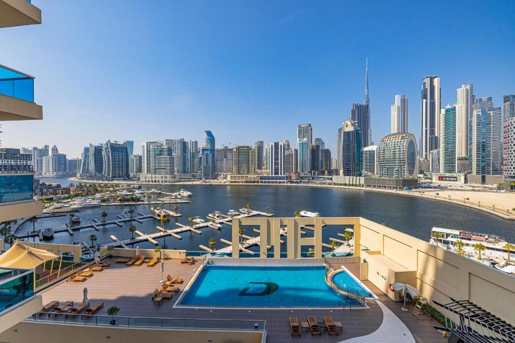 هتل دانیلز 1BR بیزنس بی partial برج خلیفه ویو - Daniels 1BR Business Bay Partial Burj Khalifa View