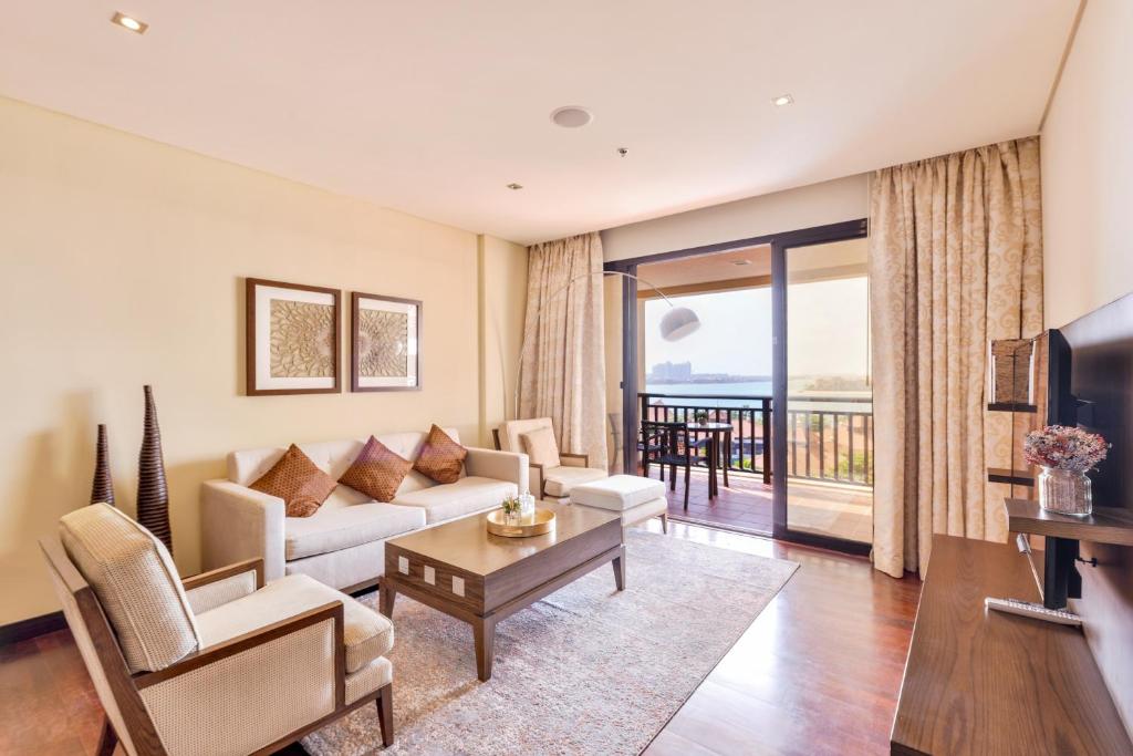 هتل لاکچری 5-استار پام ریزورت - Luxury 5-star Palm Resort