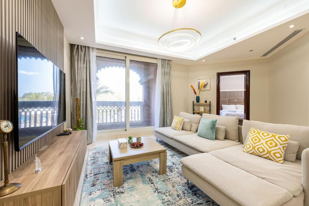 هتل لاکچری 1بدروم آن پرایوت بیچ ریزیدنس ات پالم - Luxury 1Bedroom on Private Beach Residence at Palm