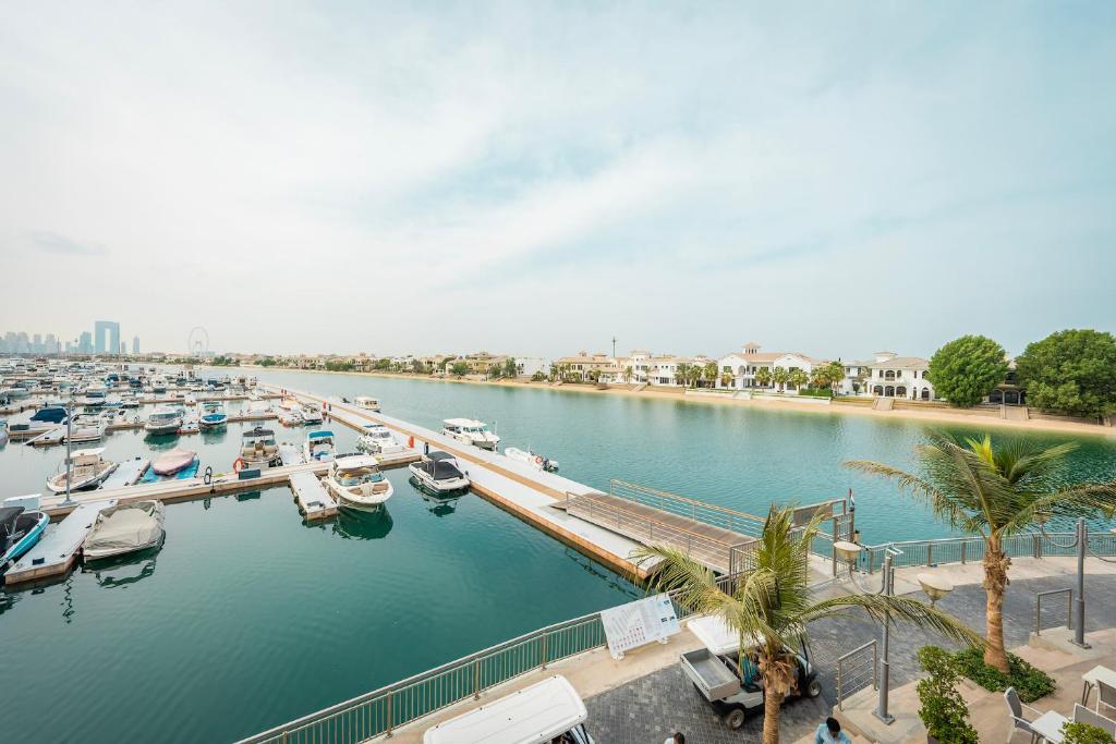 هتل سان ست ویوز استودیو نکست تو یاخت مارینا - Sunset views studio next to yacht marina