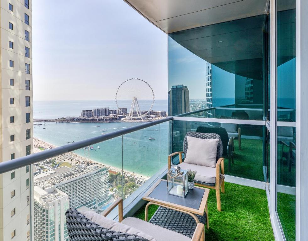هتل ال فتن آی سی ویو آی لاکچری جی بی آر آی فری 5 استار بیچ ریزورتز اکسس! - Al Fattan I Sea View I Luxury JBR I Free 5 Star Beach Resorts Access!
