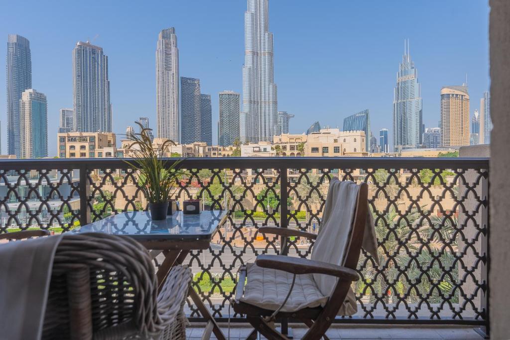 هتل بلاویستا - اکستراونگنت - 2BR - اولد تاون یانسون - فول برج خلیفه فایروکس ویو - Bellavista - Extravagant - 2BR - OLD TOWN Yansoon - Full Burj Khalifa Fireworks View