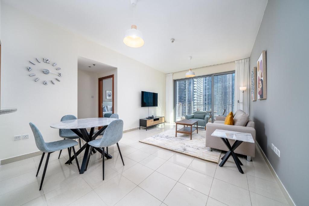 هتل آل اچ ویکِی - اسپیشس وان بِدُروم این داون تاون - ALH Vacay - Spacious 1 Bedroom in Downtown