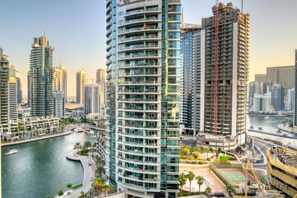 هتل کواستال 1 بی آر ات آیریس بلو دبی مارینا بای دلاکس هالیدی هومز - Coastal 1BR at Iris Blue Dubai Marina by Deluxe Holiday Homes