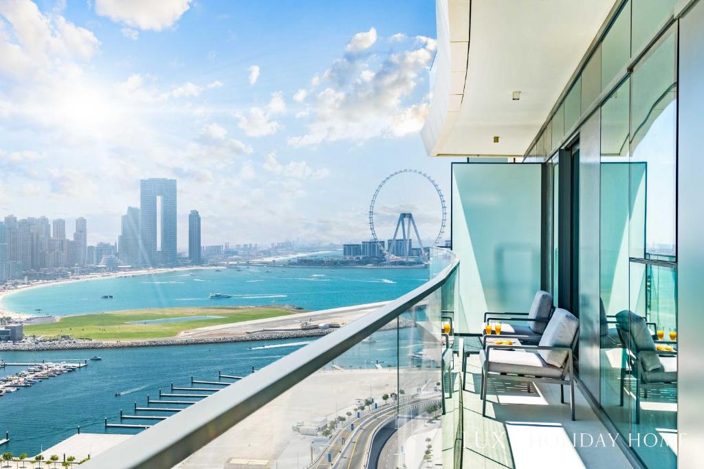 هتل لکْس - د لَکْشِری سان اسپات بیچ سوئیت - LUX - The Luxury Sunspot Beach Suite