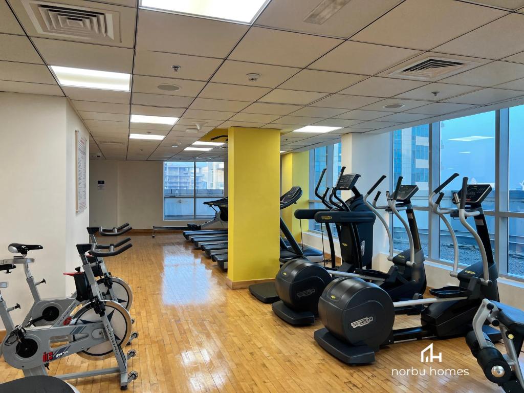 Rare Waterfront Studio in Bay Central, Dubai Marina