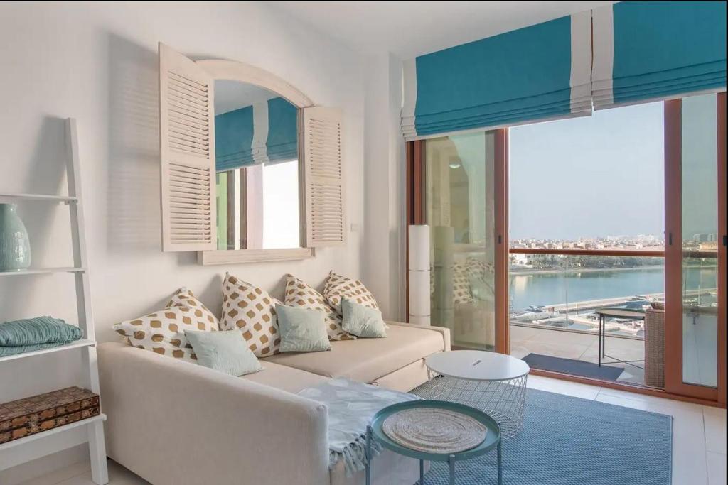 هتل لاکسوری آن د پالم وید مارینا ویو بالکونی - Luxury on the Palm with Marina view balcony