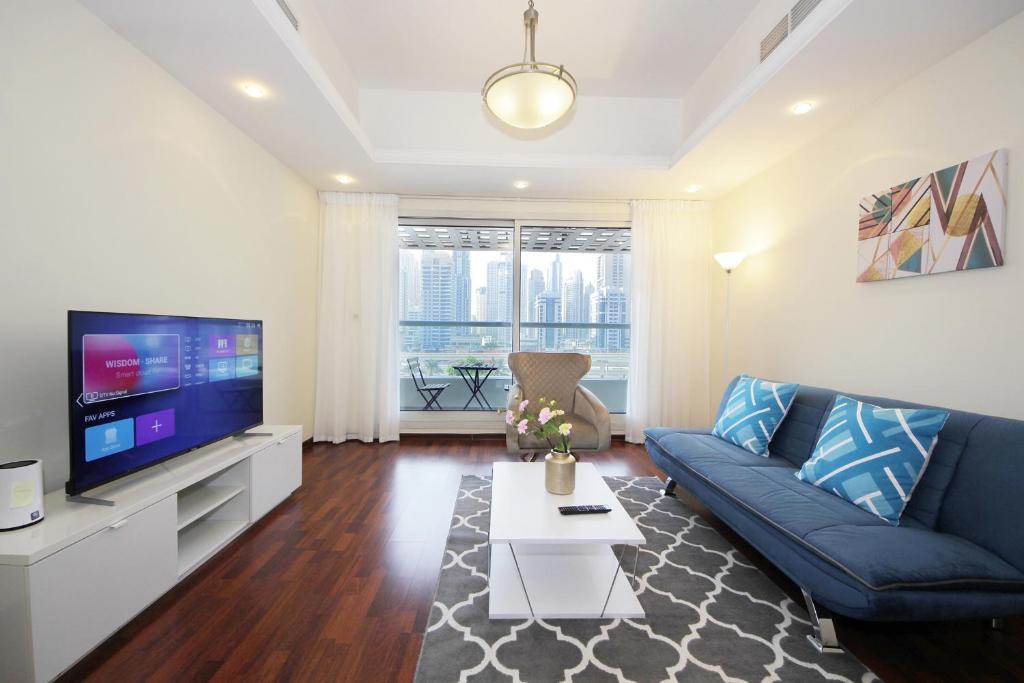 هتل آRH- لاولی 1BR آپارتمان در جی ال تی، نِیِر مِترو - RH- Lovely 1BR apartment in JLT, near metro