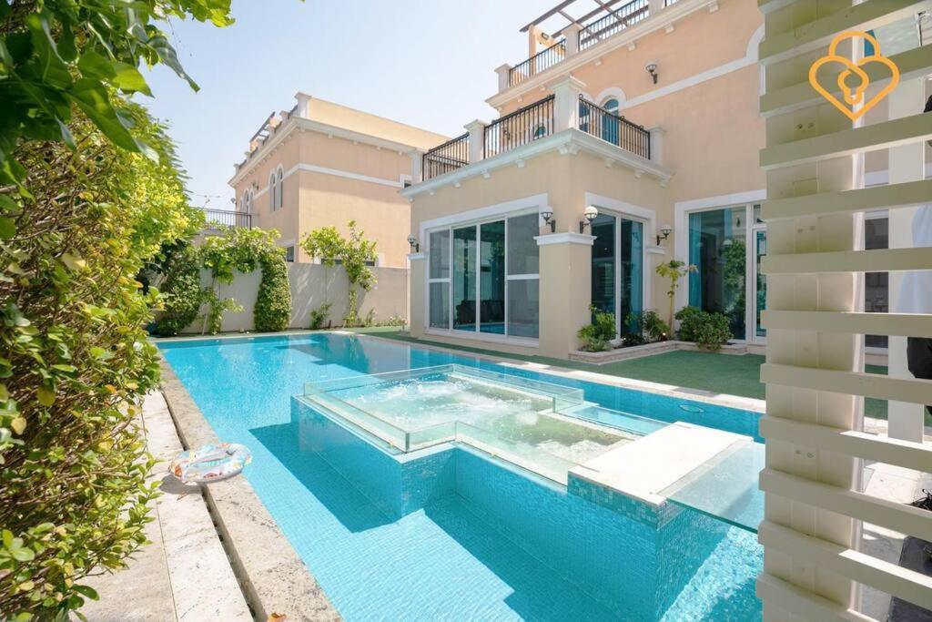 هتل کیزپلیز 4 بد ویلا جکوزی و پول جمیرا پارک دبی - Keysplease 4 Bed Villa Jacuzzi & pool Jumeirah park Dubai