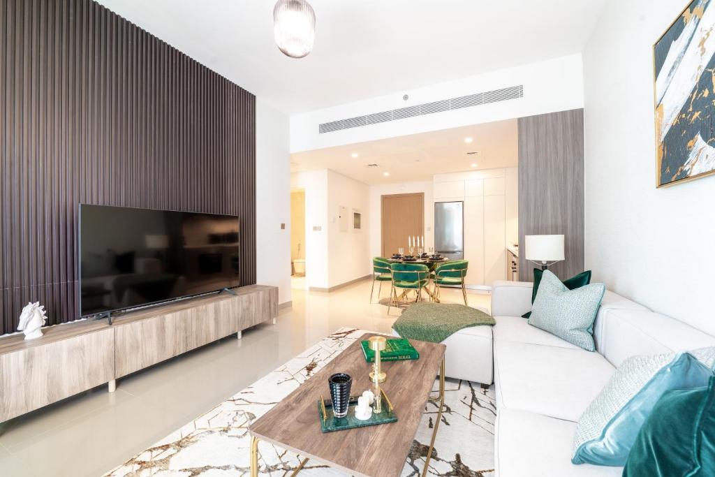 هتل ستانینگ 1 بی آر آپت های فلور وید پالم ویو اند پرایوت بیچ ات ایمار بیچ فرانت - Stunning 1BR Apt high floor with palm view & private beach at EMAAR Beachfront