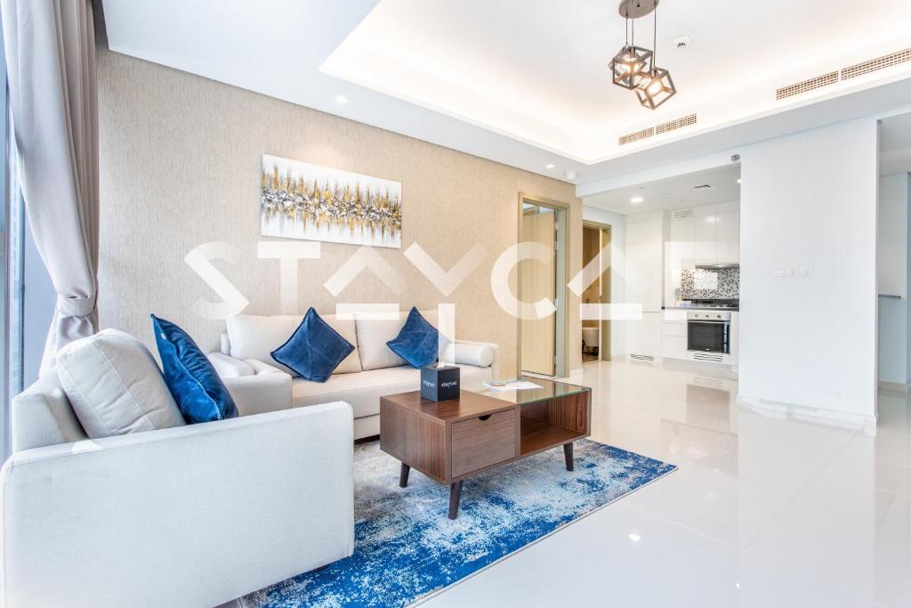 هتل استیکا هالی دی هومز - پارامونت میدتاون - Staycae Holiday Homes - Paramount Midtown