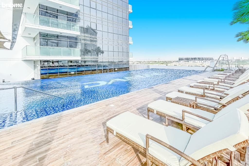 هتل بنبمیهومز - لوکسوریس 'اس تی' آپت در داماک - 6172 - bnbmehomes - Luxurious 'ST' Apt in DAMAC - 6172